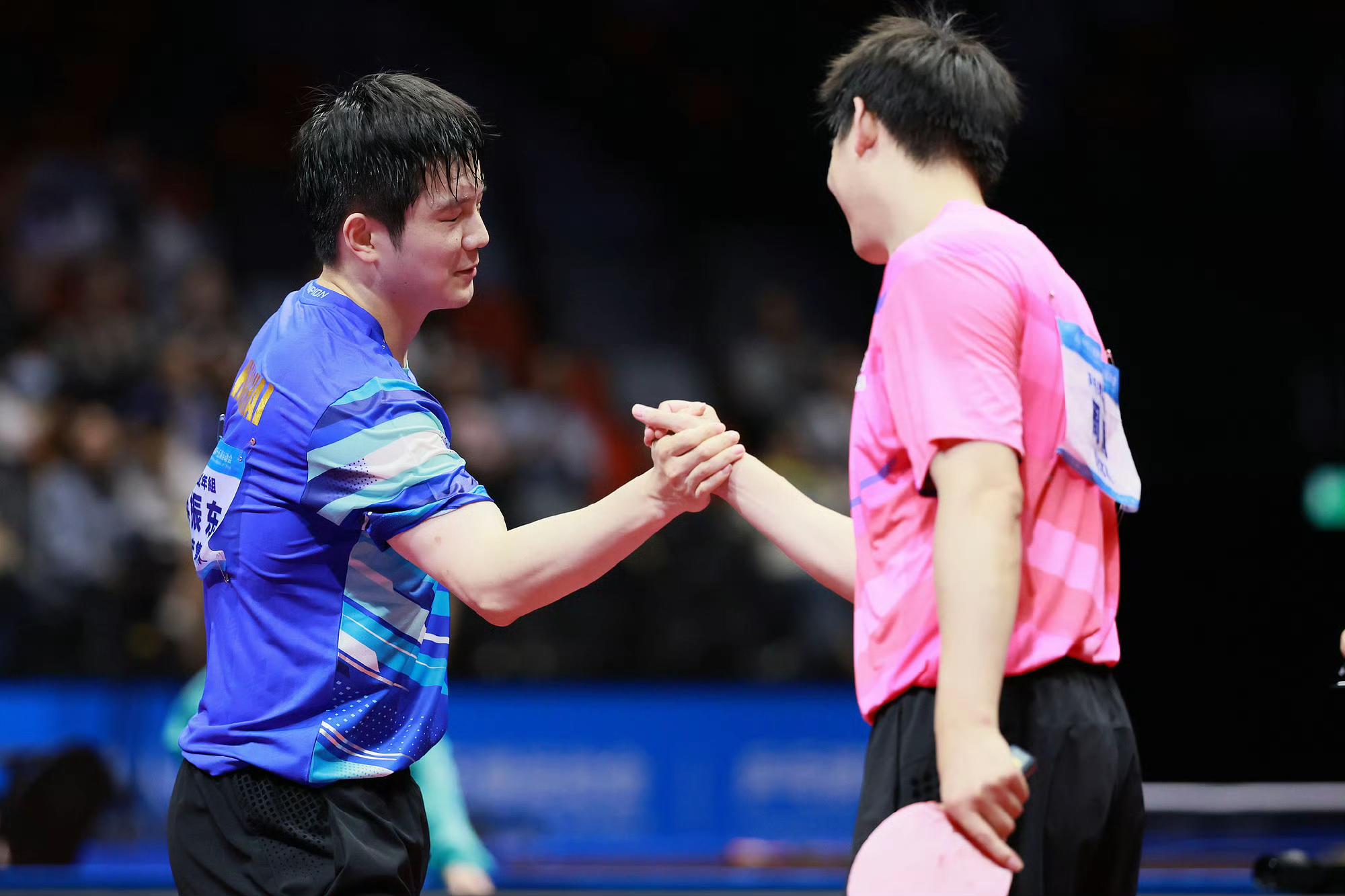 韩国队鏖战英格兰队，樊振东带队取胜