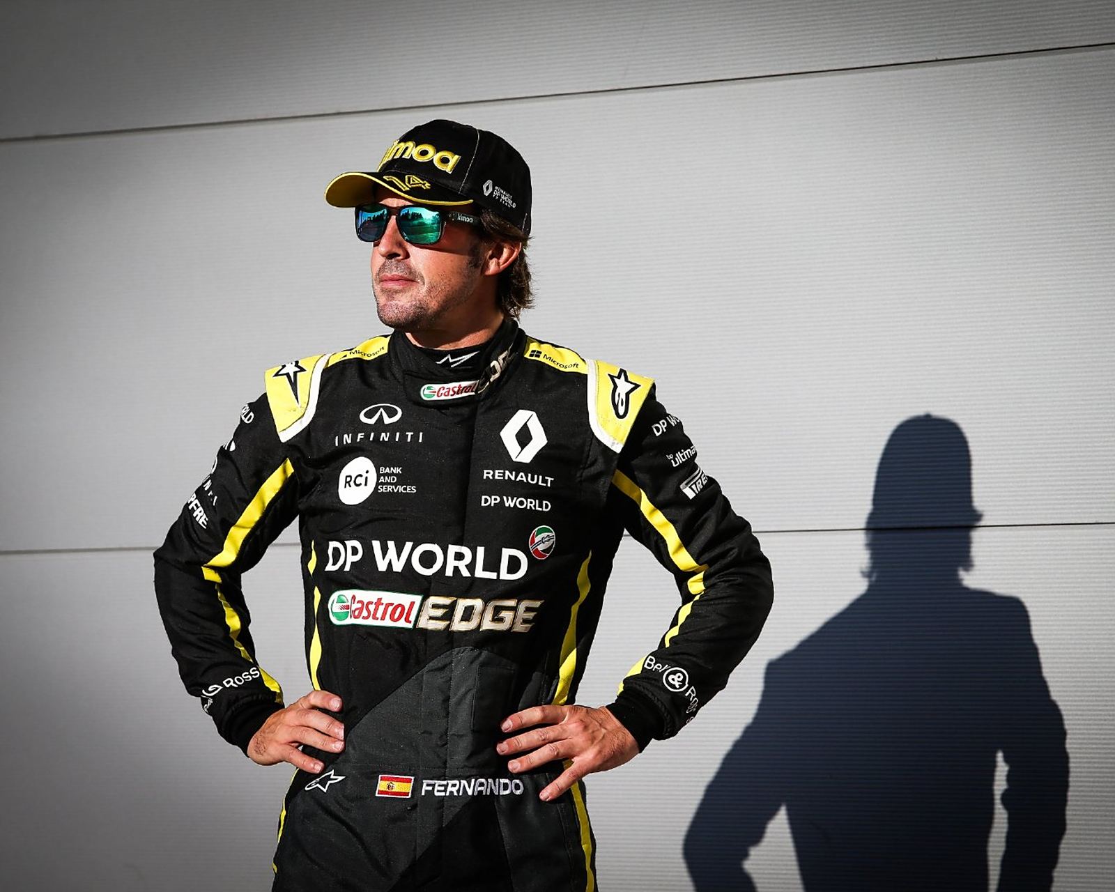 雷诺车队横扫红牛二队，拉塞尔惊艳四座