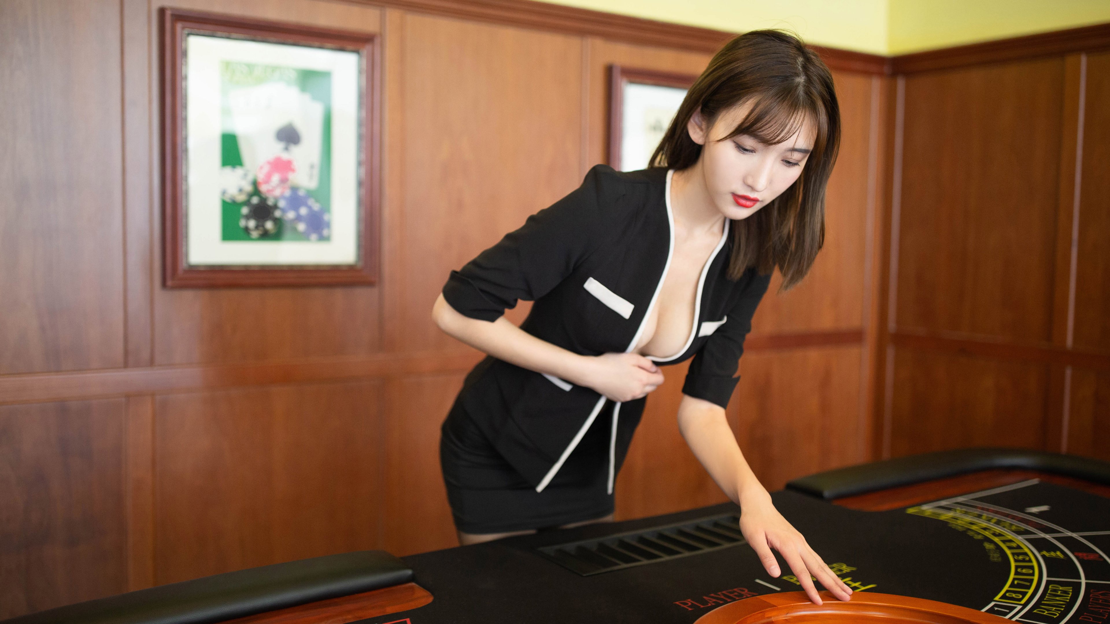 达拉斯克莱降临，独行侠客场灼伤热火，个人英雄主义照亮团队胜利